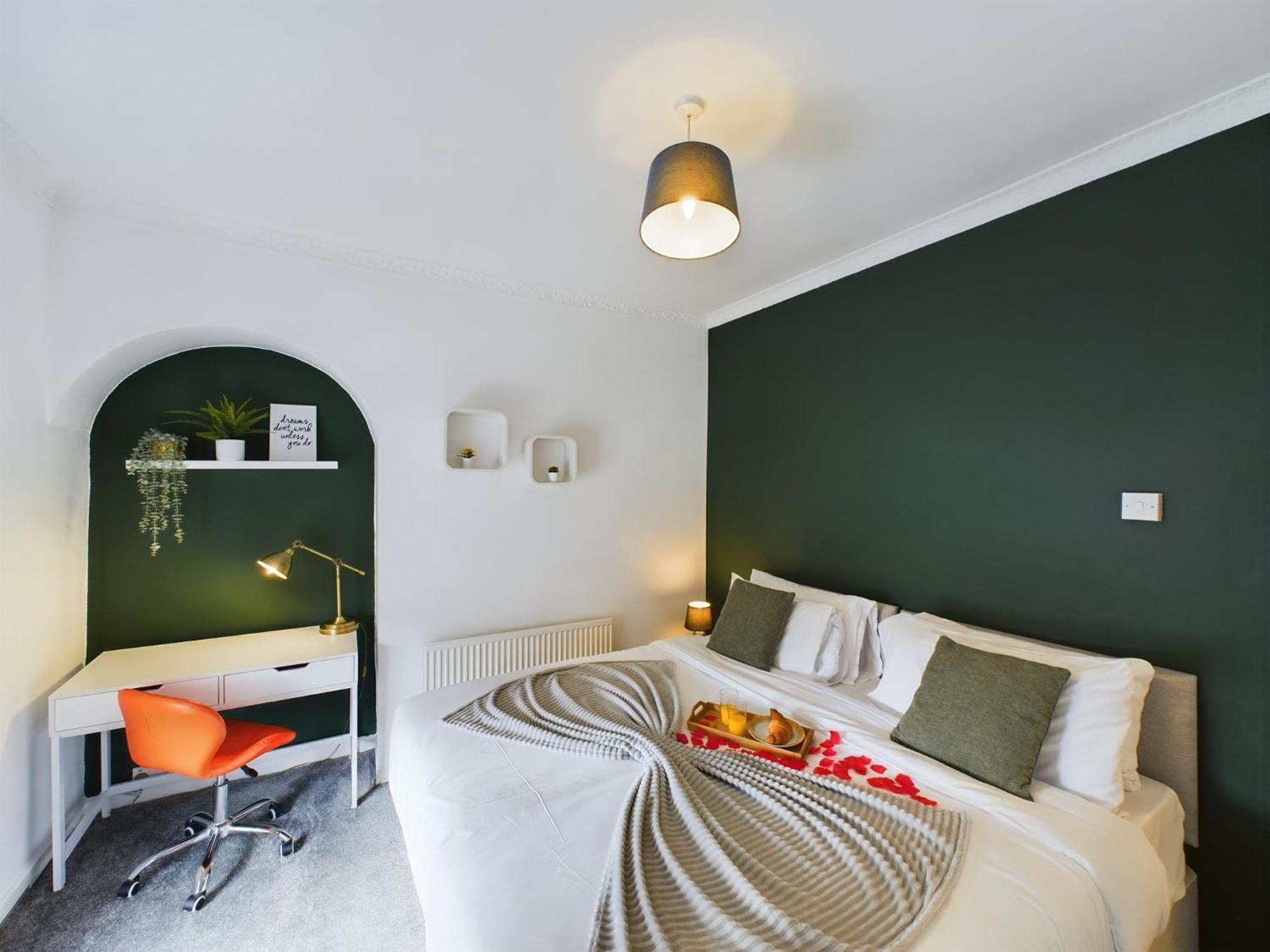 Charming Apartments - Cosy Retreat - Short Drive To City Centre - Free Parking リヴァプール エクステリア 写真