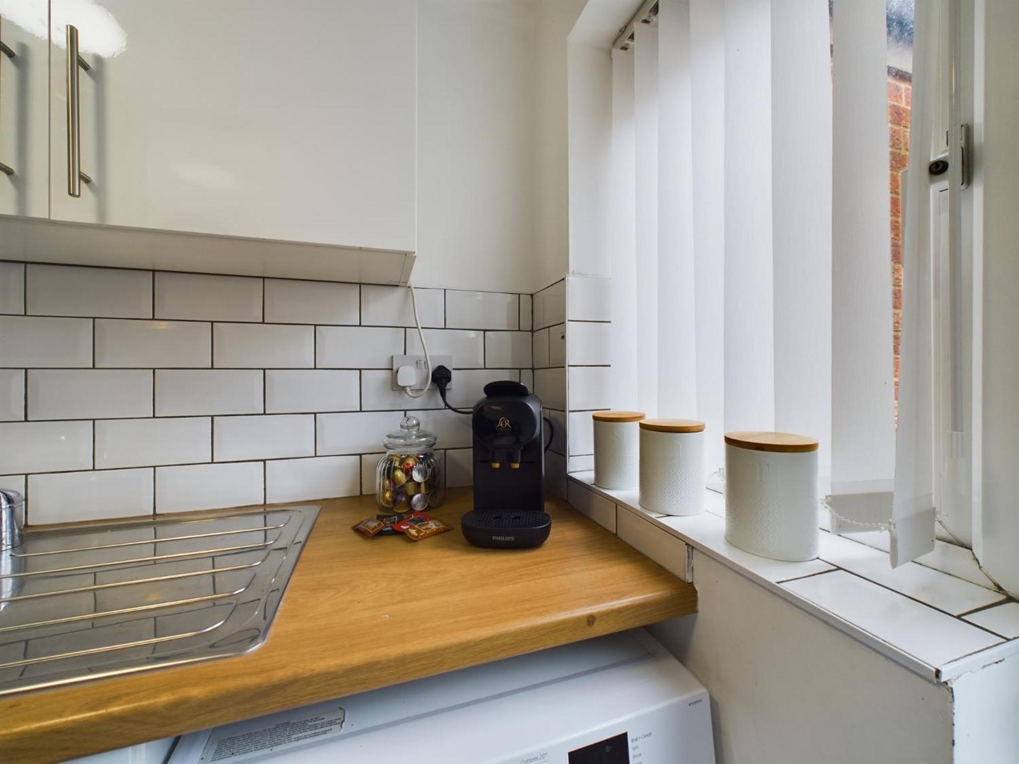 Charming Apartments - Cosy Retreat - Short Drive To City Centre - Free Parking リヴァプール エクステリア 写真