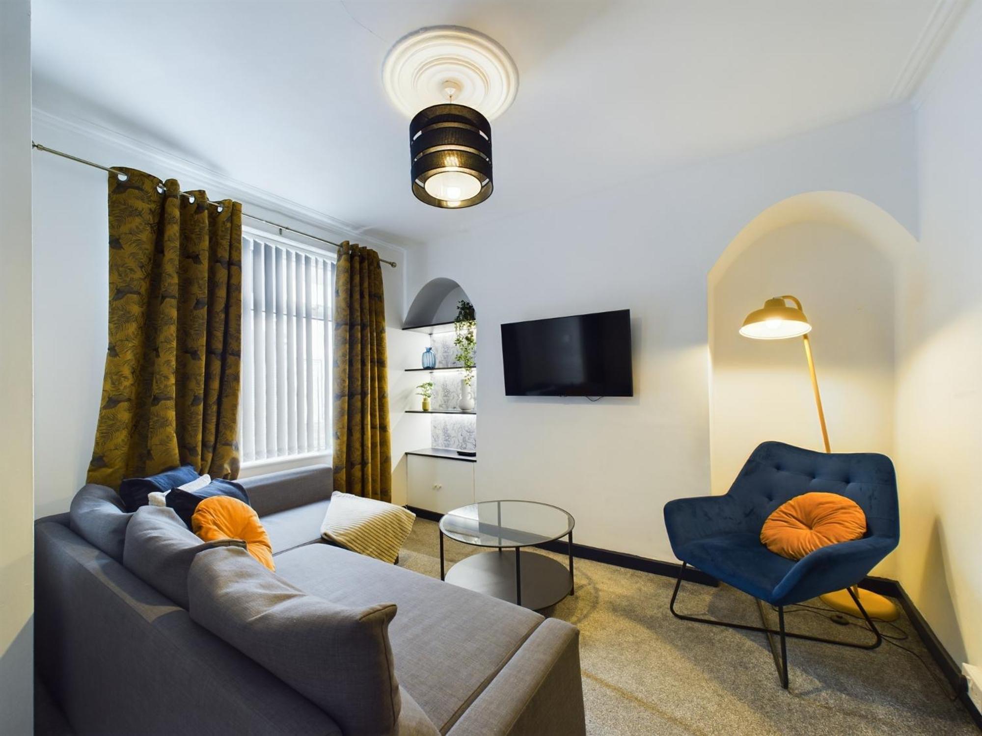 Charming Apartments - Cosy Retreat - Short Drive To City Centre - Free Parking リヴァプール エクステリア 写真